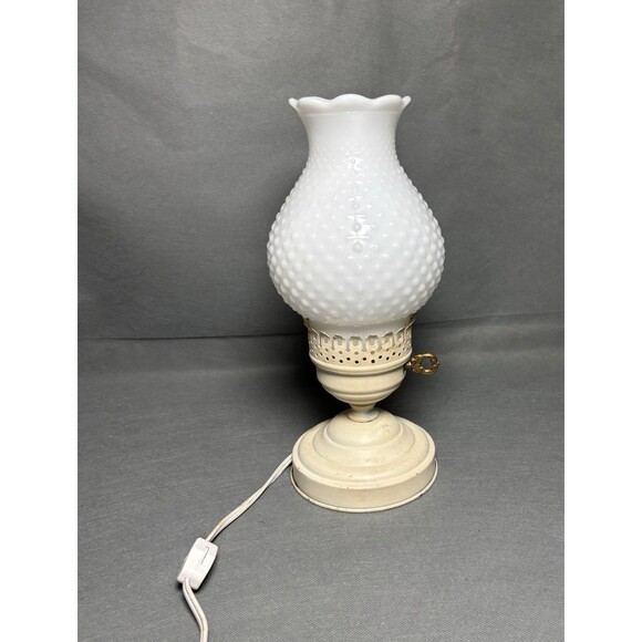 Vintage Milk Glass Hobnail & Brass Electric Boudoir Lamp Footed Footed-WORKS - Picture 3 of 8
